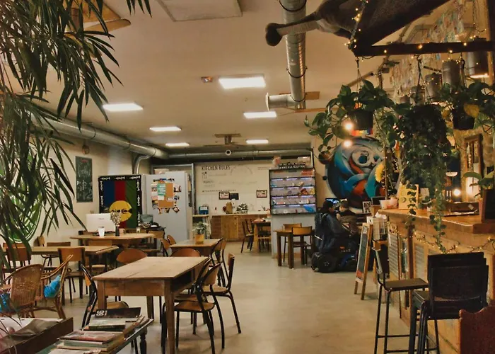 Lyon Hostels Cheap